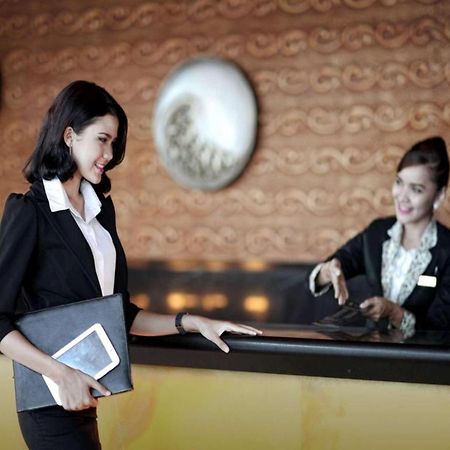 Grand Basko Hotel Padang  Exterior foto