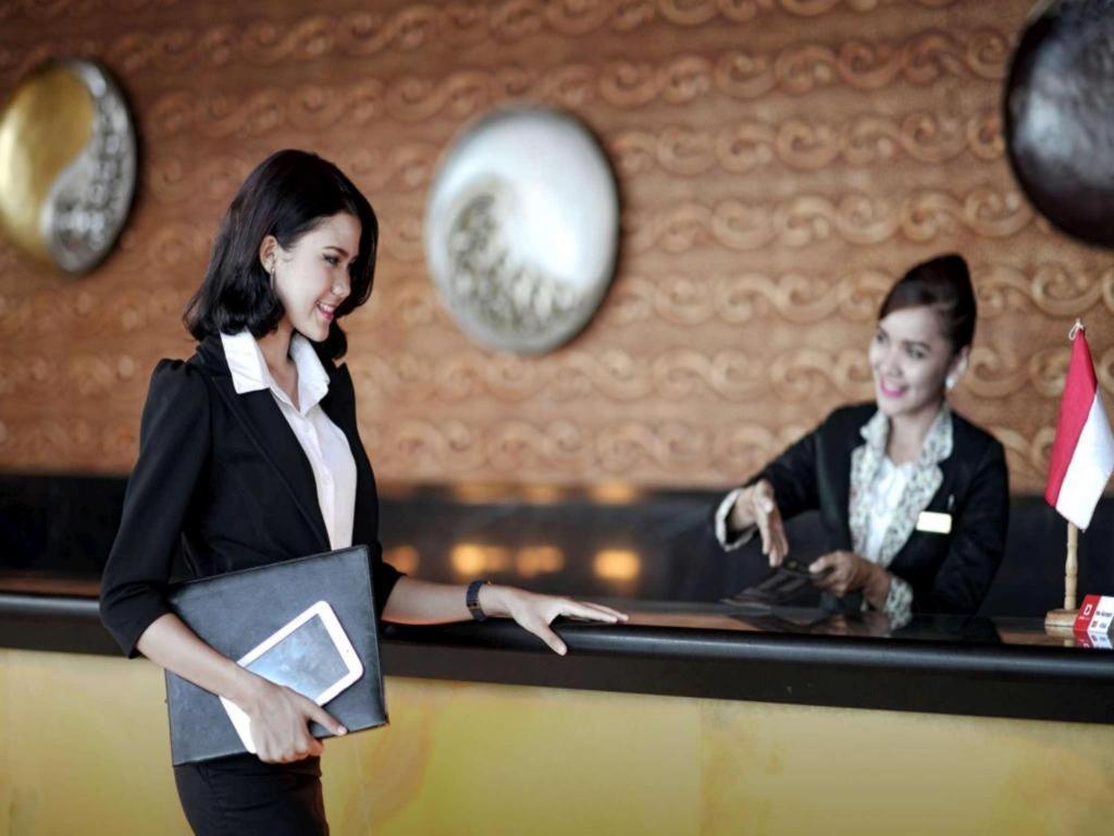Grand Basko Hotel Padang  Exterior foto