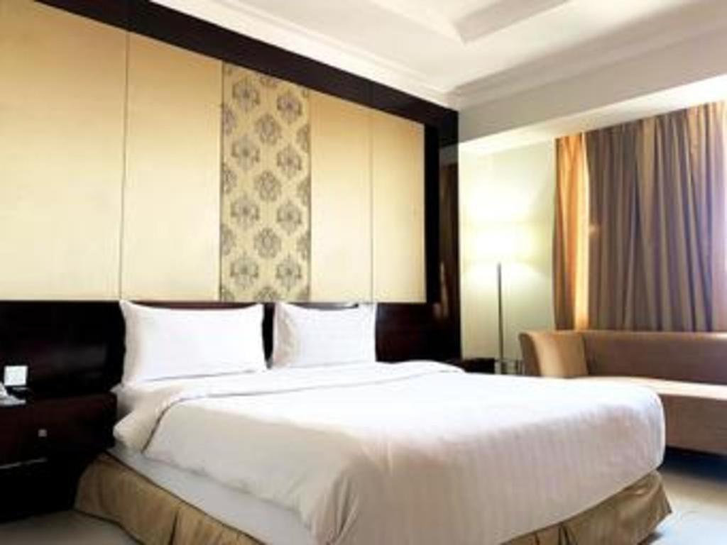 Grand Basko Hotel Padang  Exterior foto