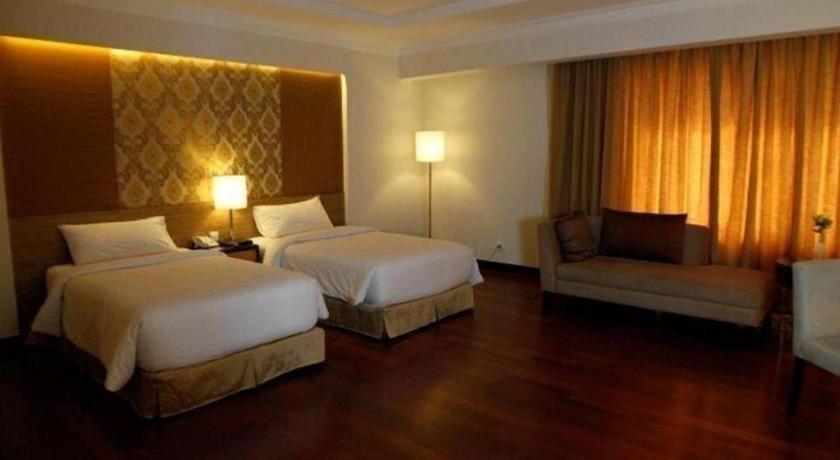 Grand Basko Hotel Padang  Exterior foto
